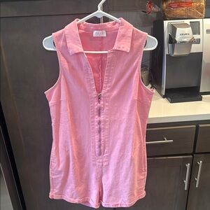 Pink Sleeveless Zip-Up Top